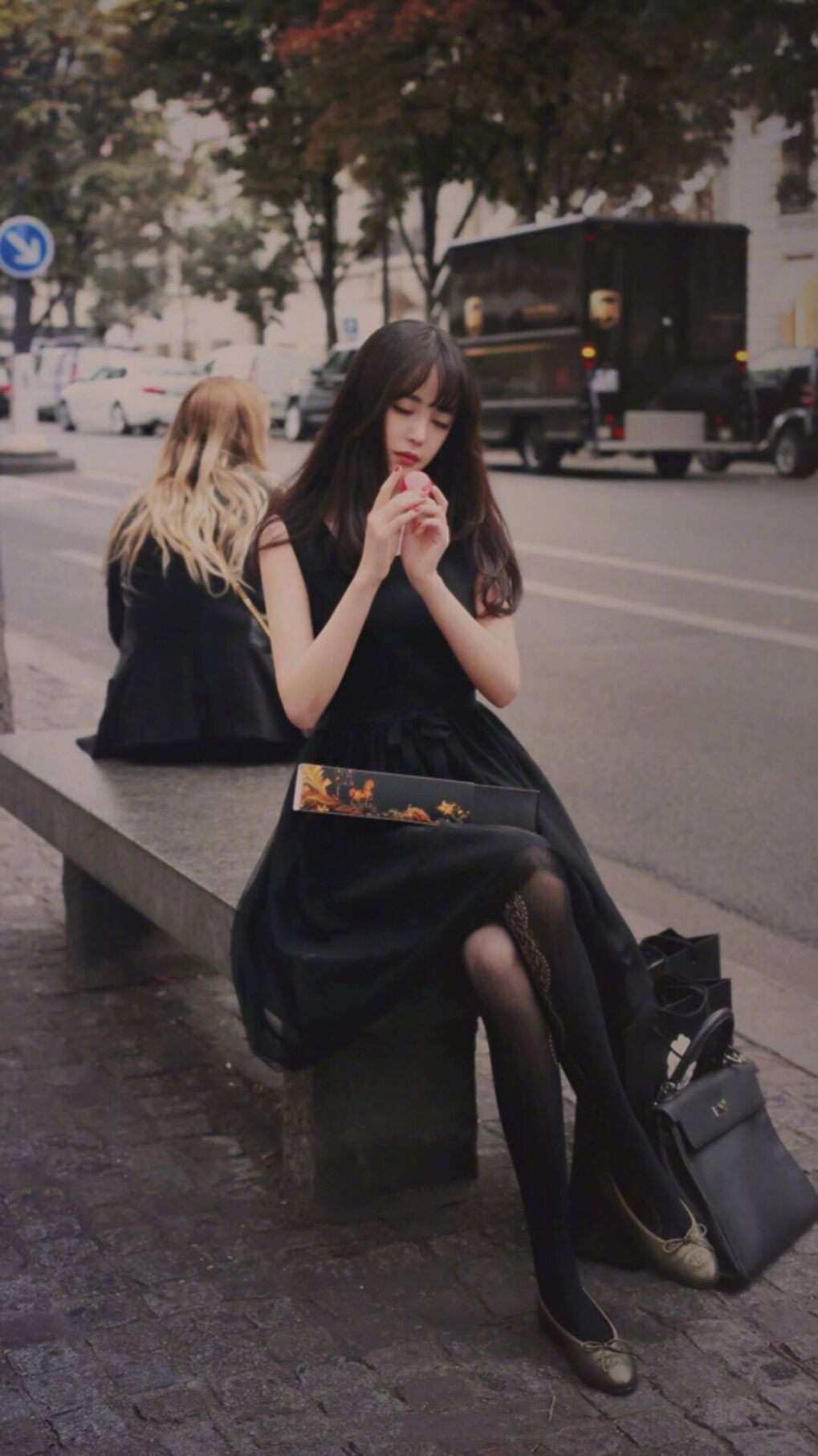 熊猫体育官网-“泥浆飞扬：雨后泥地的疯狂追逐”，泥浆视频