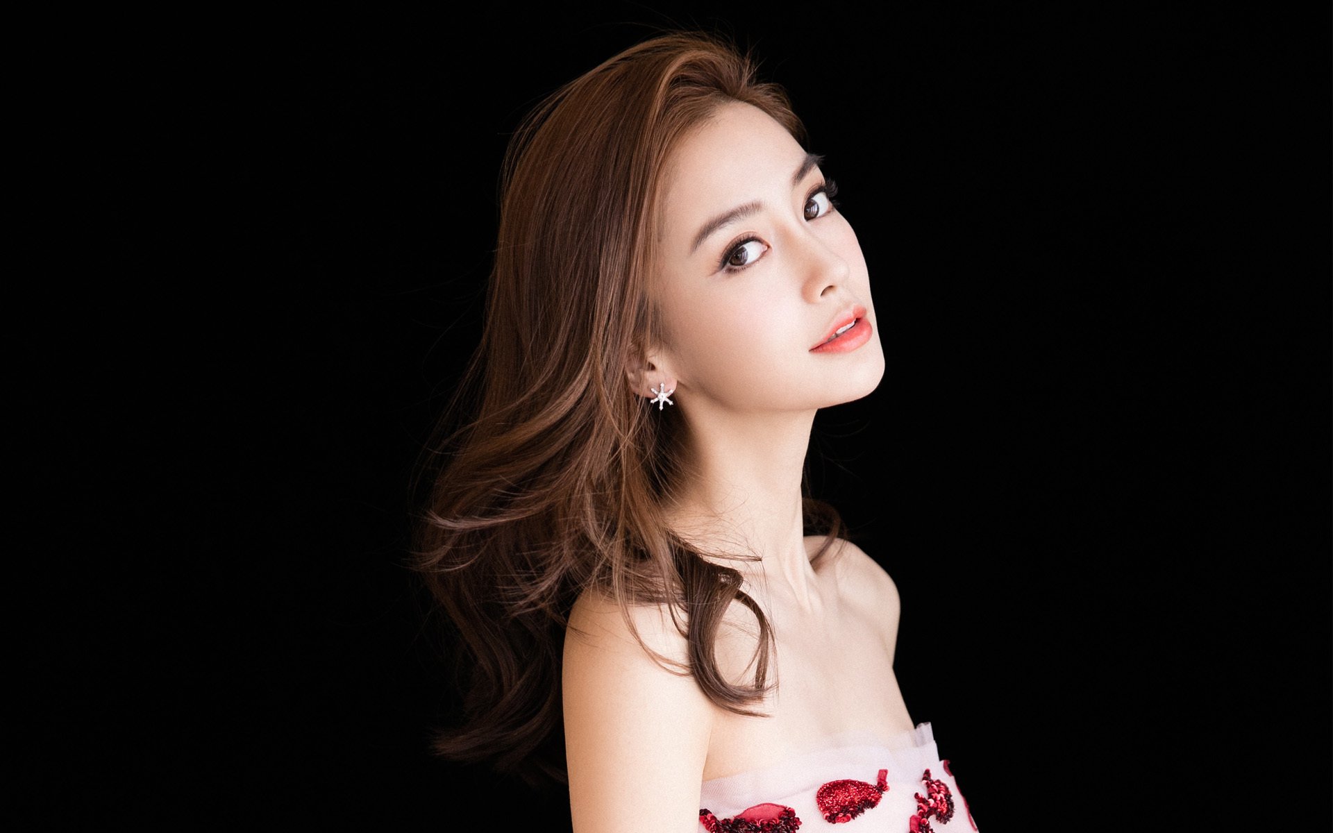 Panda Sports-传球至上，约基奇助掘金征战鹈鹕，全队护卫荣耀，约基奇续约掘金