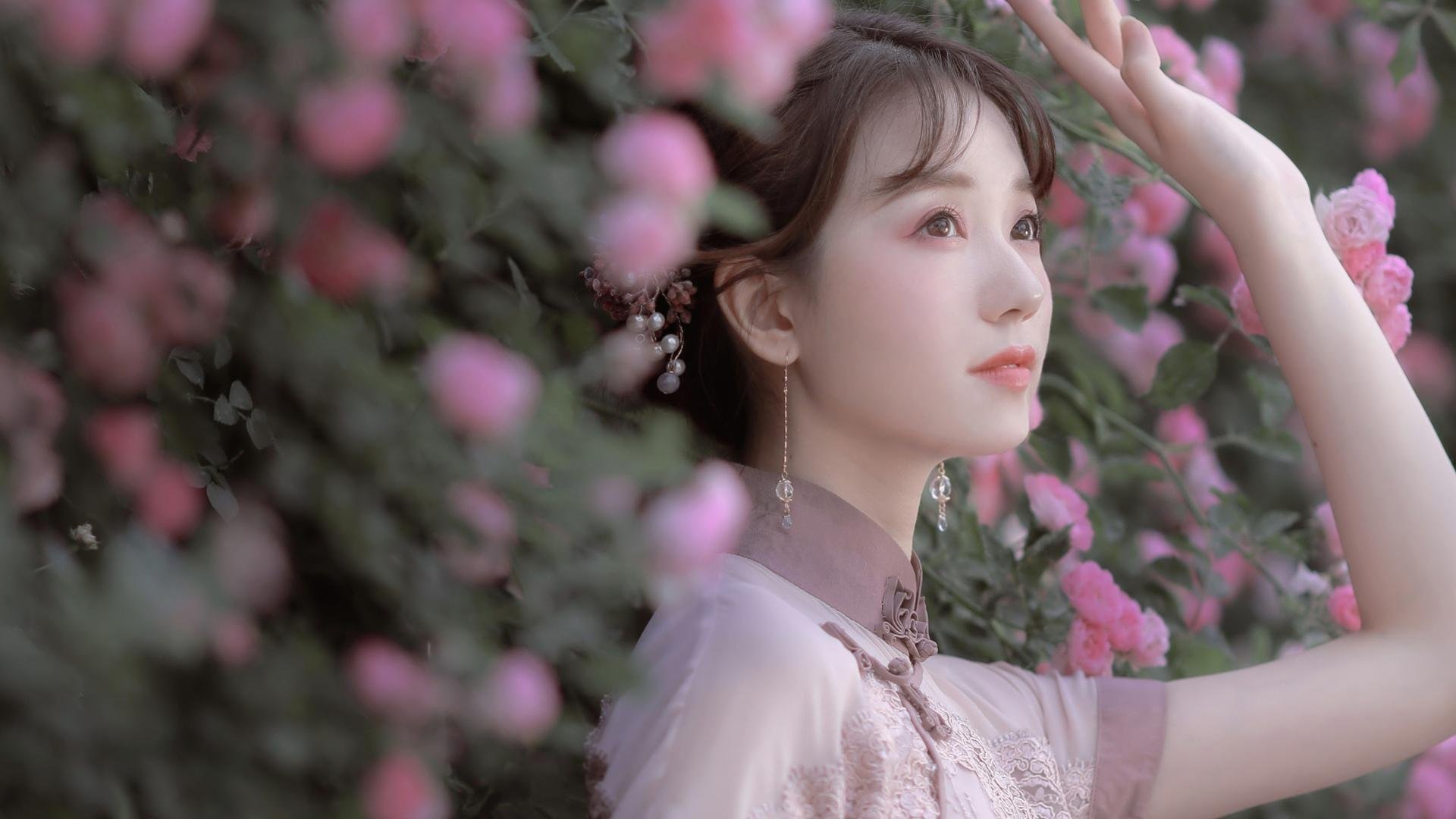 熊猫体育娱乐-萨卡在对阵曼城的比赛中打入关键进球，萨拉曼卡足球